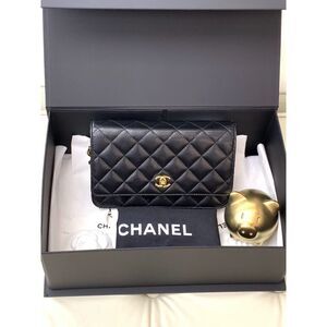 Chanel Women Pre-Loved Bag Brand New Condition
